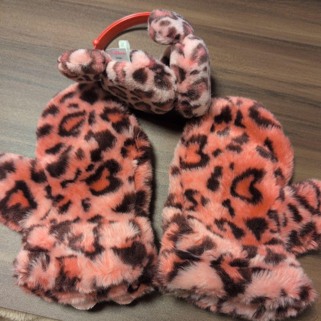 ディズニー　ミッキー　ヒョウ柄　イヤーマフ　手袋セット