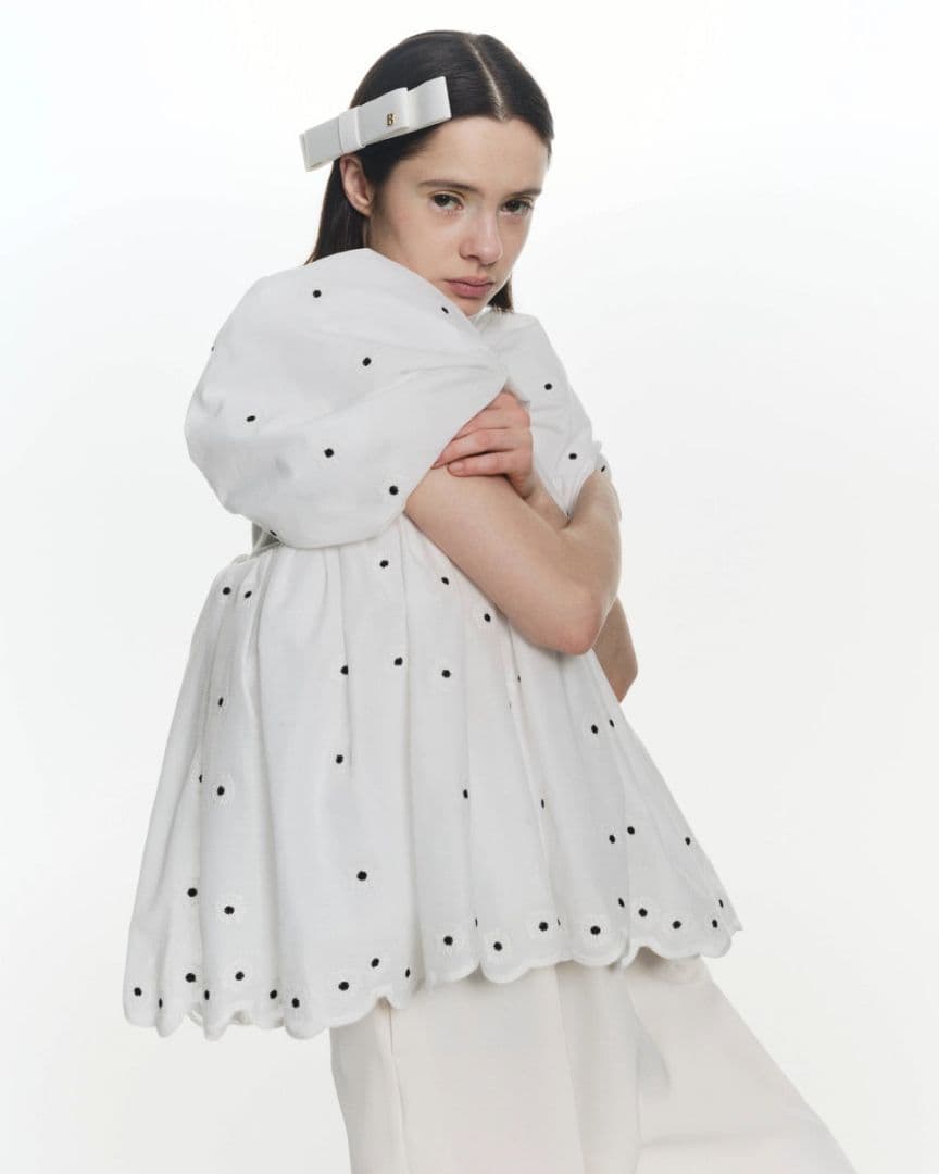 週末価格 Bibiy. EMILY FLOWER BLOUSE