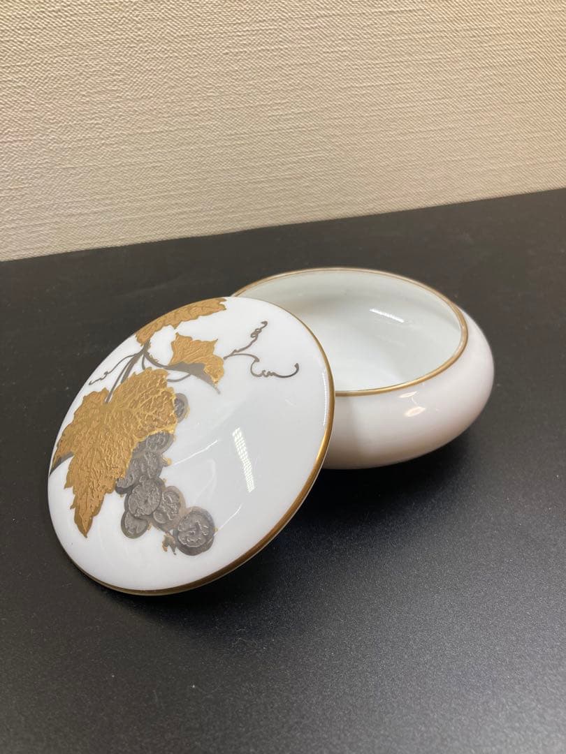 大倉陶園 金蝕ぶどう ボンボニエール　希少品　茶器　小物入れ　ボンボニエーレ