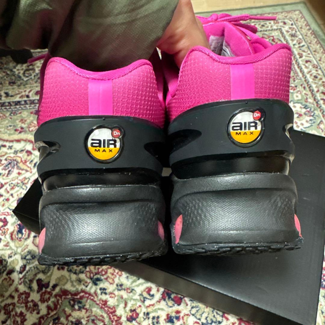 ナイキ エア マックス Dn8 ウィメンズシューズ　　24センチ