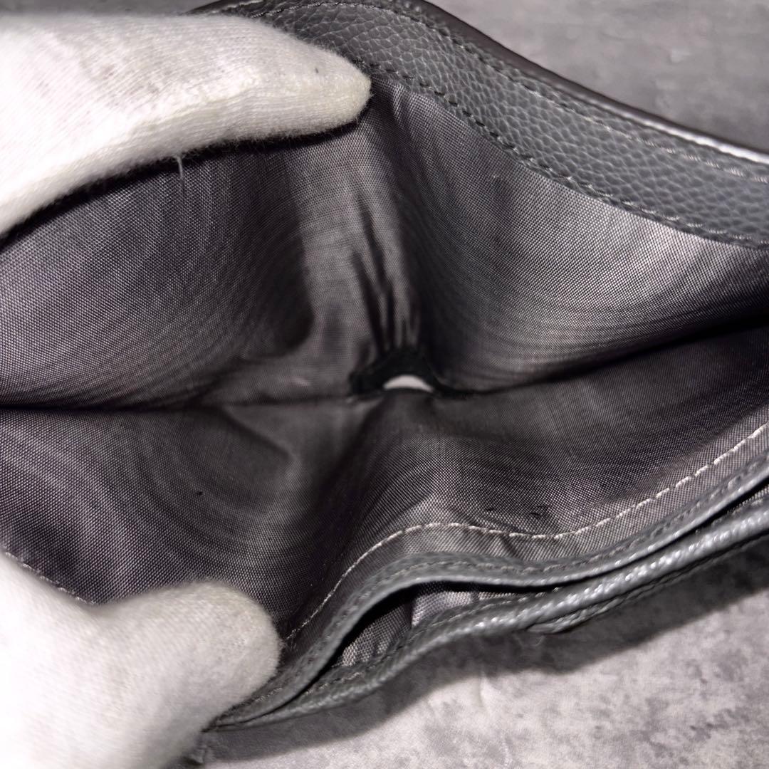 ✨極美品✨ PRADA 折り財布 三角ロゴ シボ革 希少カラー グレー