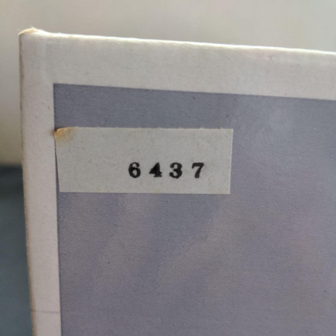 リヤドロ　陶器人形　010-06437 LIADRO