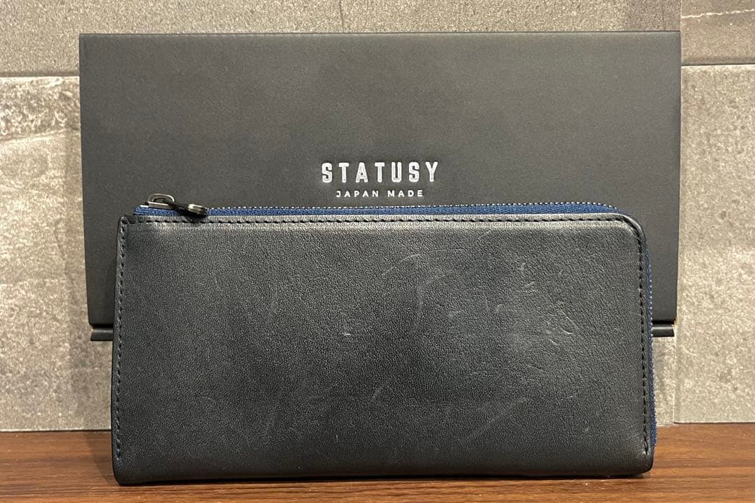 STATUSY il modo ZIP イルモードジップ 長財布 ネイビー 紺