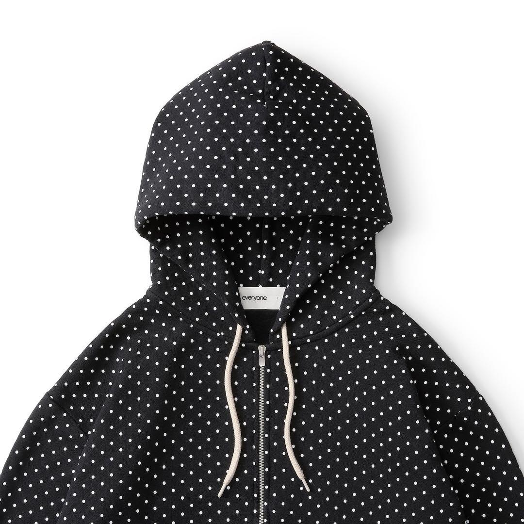 トップス everyone back logo dot zip up hoodie L