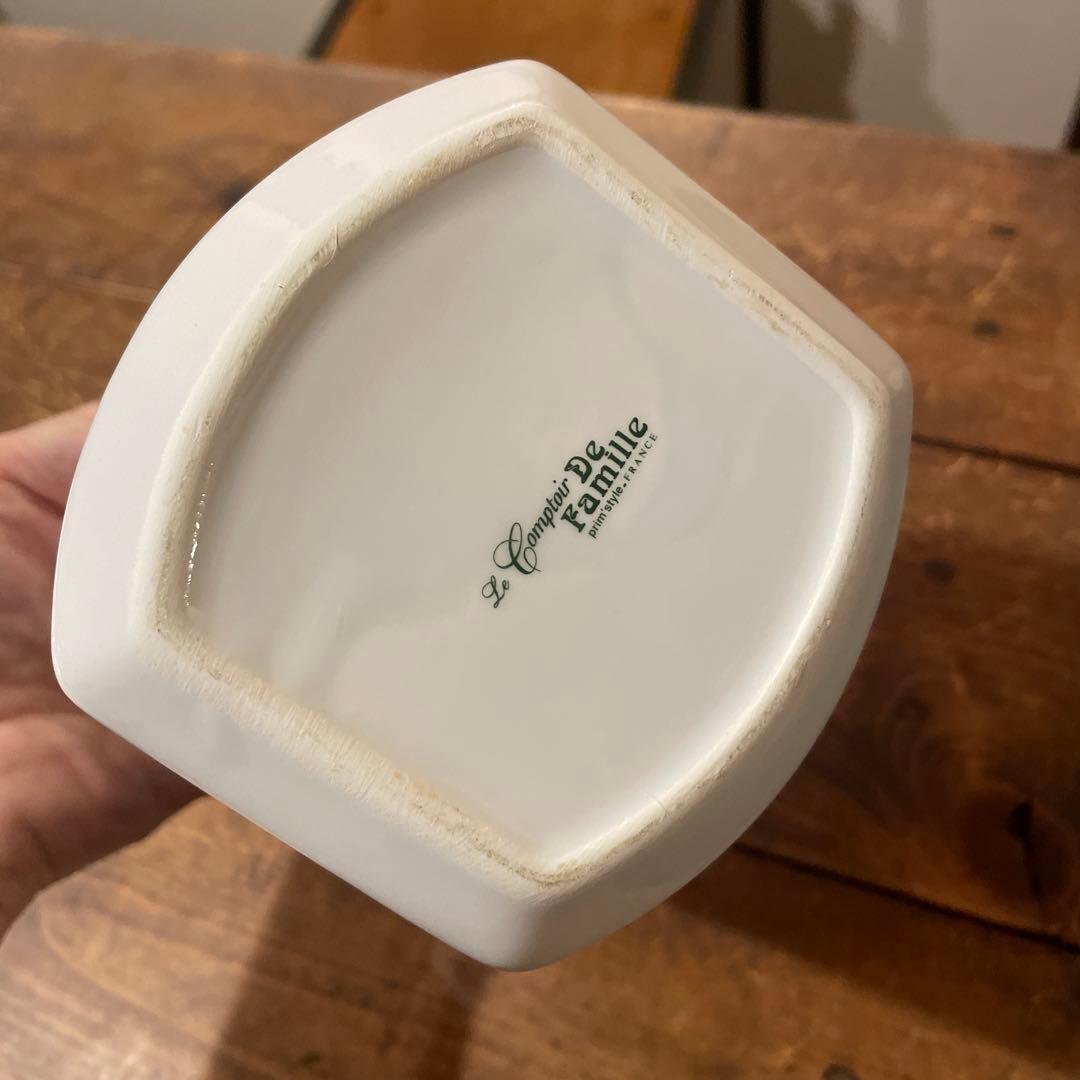 コントワールドファミーユのキャニスター