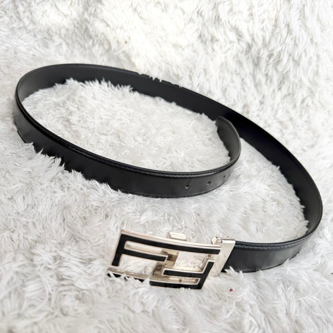 【美品】フェンディ ベルト ズッカ ロゴ シルバー メンズ レザー ブラック