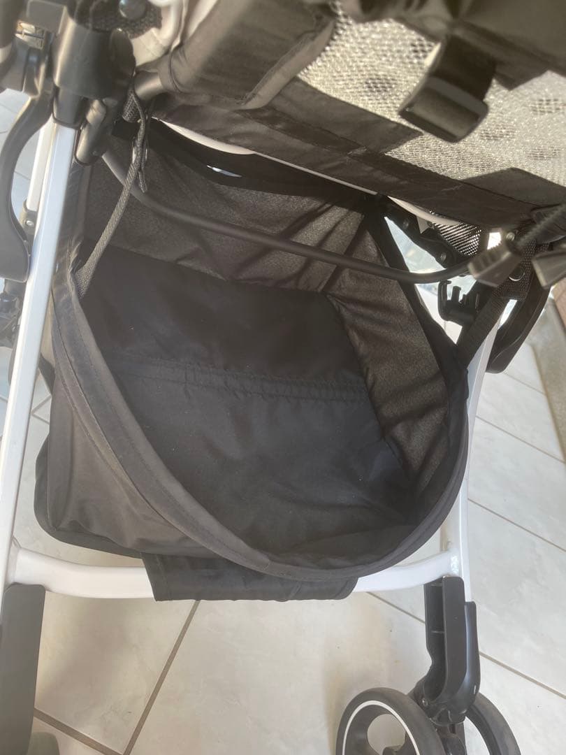 美品✨Aprica アップリカ ラクーナクッションフリー グレー