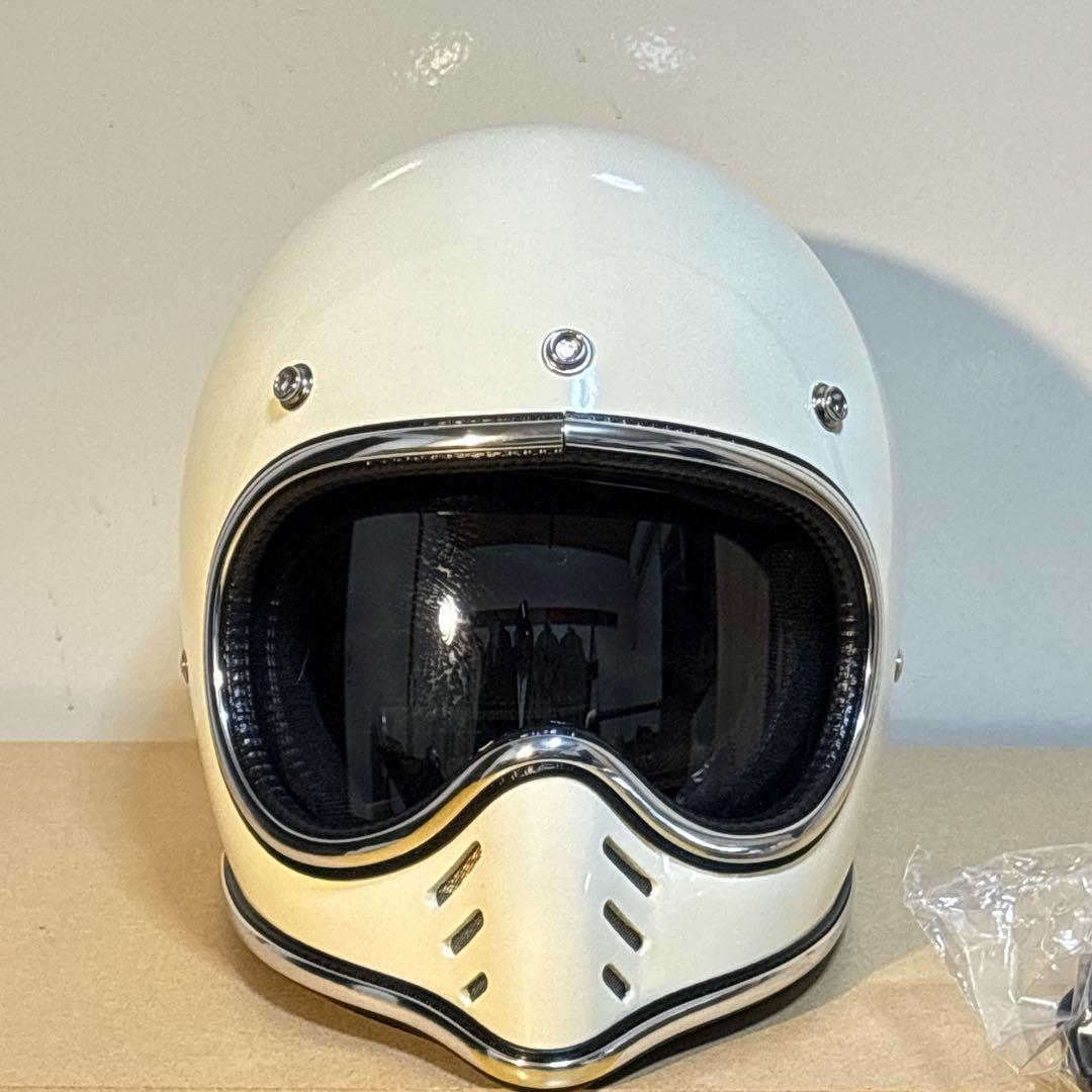 新品mtx風スペースヘルメット風　鼻の尖ったヘルメット　オーシャンビートル風