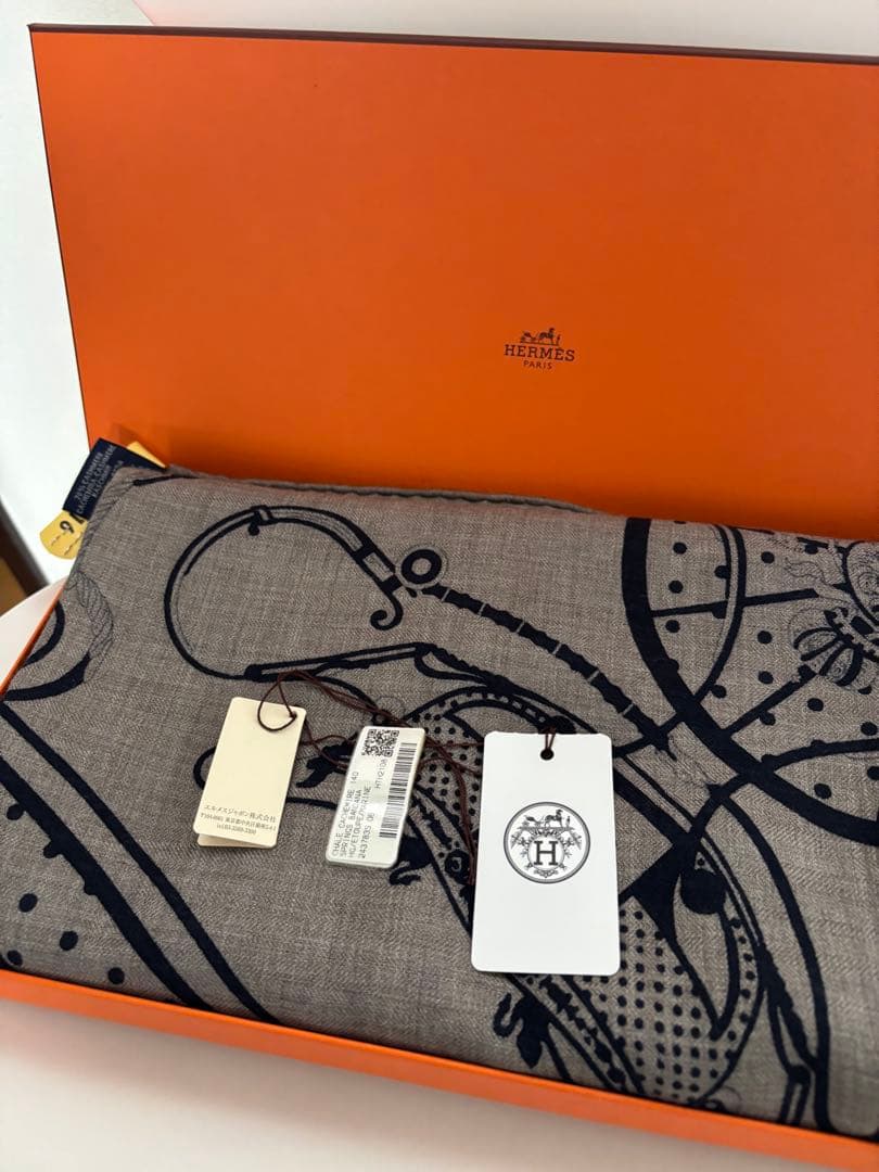 エルメス　カシシル　エトゥープ　バンダナ　カレジュアン　クリーニング済み