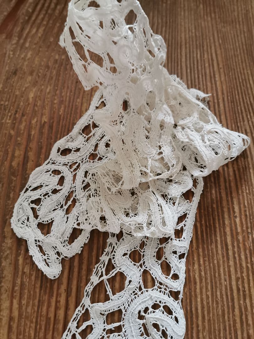 アンティーク ボビン編みリネンレース 艶と光沢のあるショール アイボリーエクリュ