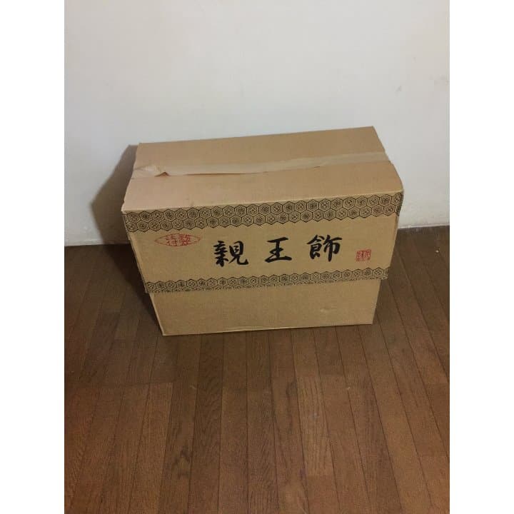 雛人形　（ガラスケース）オルゴール付き。