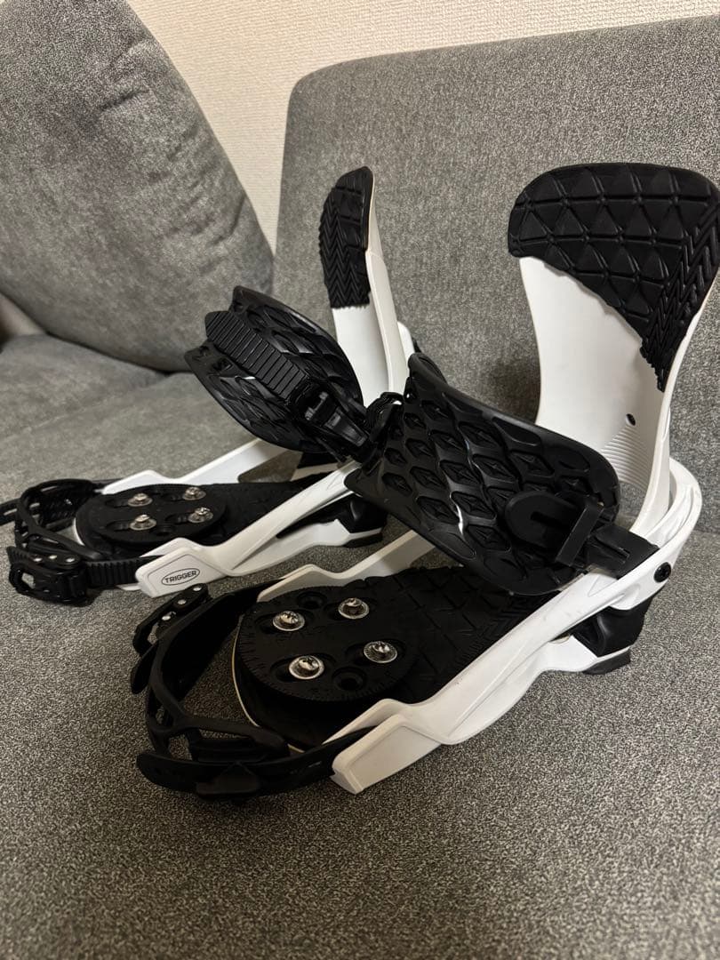 SALOMON TRIGGER Mサイズ　中古