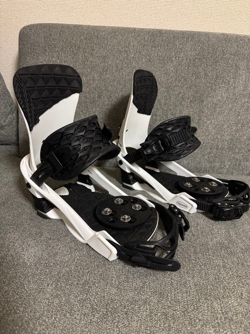 SALOMON TRIGGER Mサイズ　中古