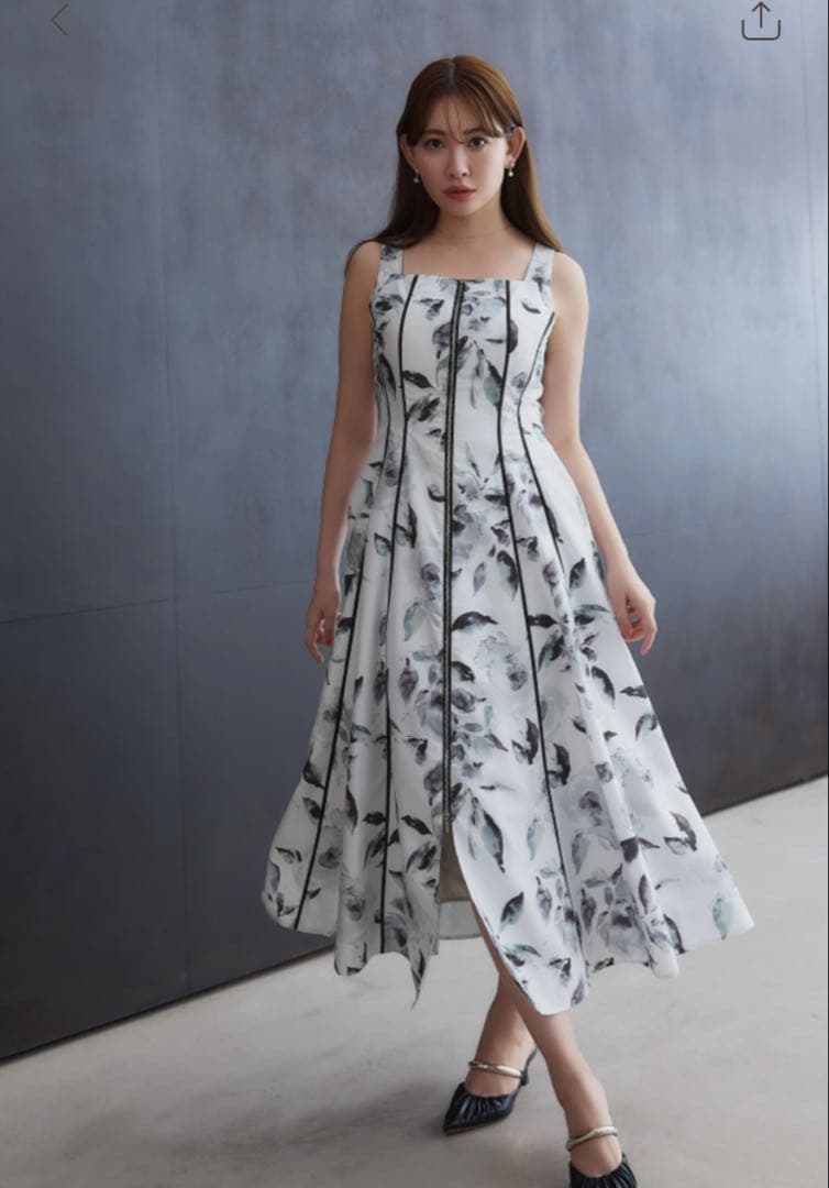 【新品】Herlipto Noemie Floral Zip-Up Dress