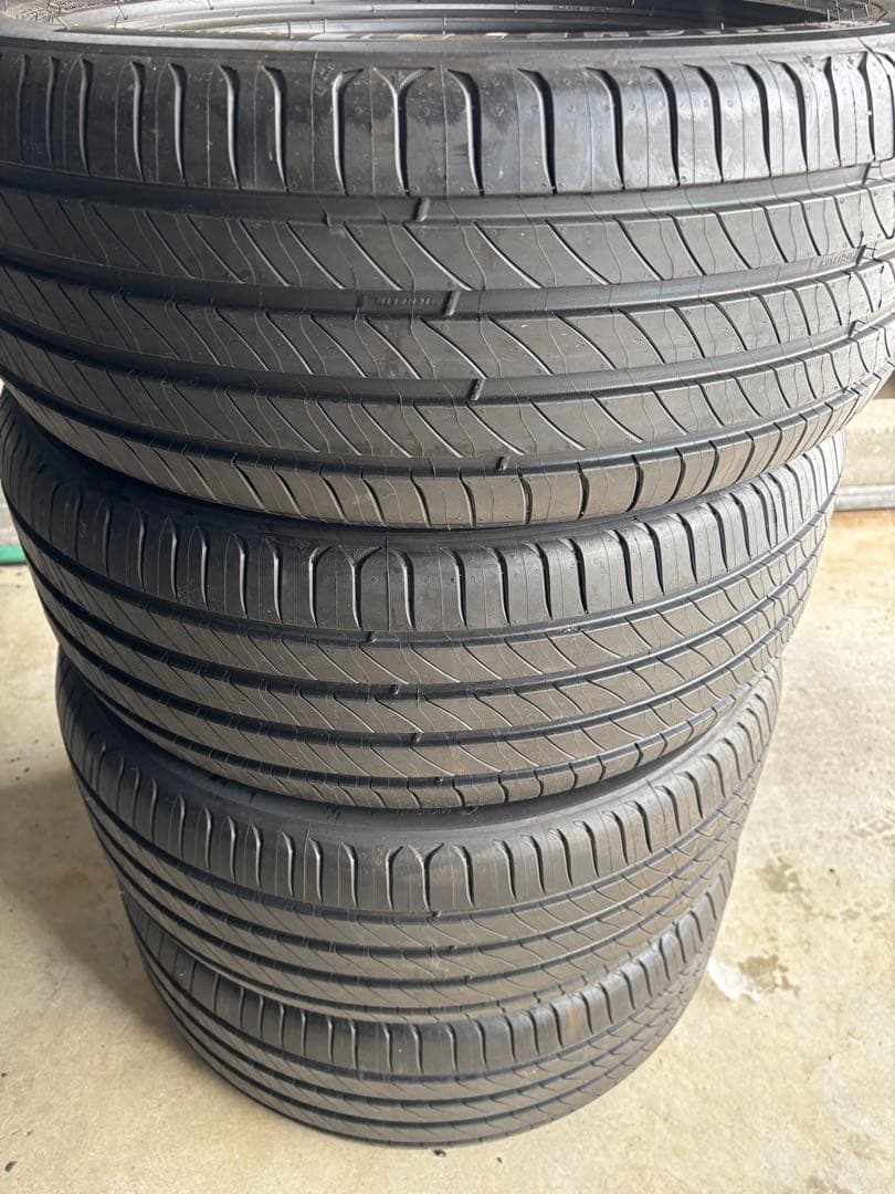 値下げ不可 早い者勝ち　215/50R17 ミシュラン　e primacy