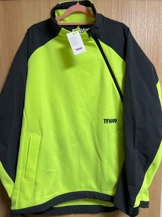 新品 ・未使用　TFW49 サイズXL