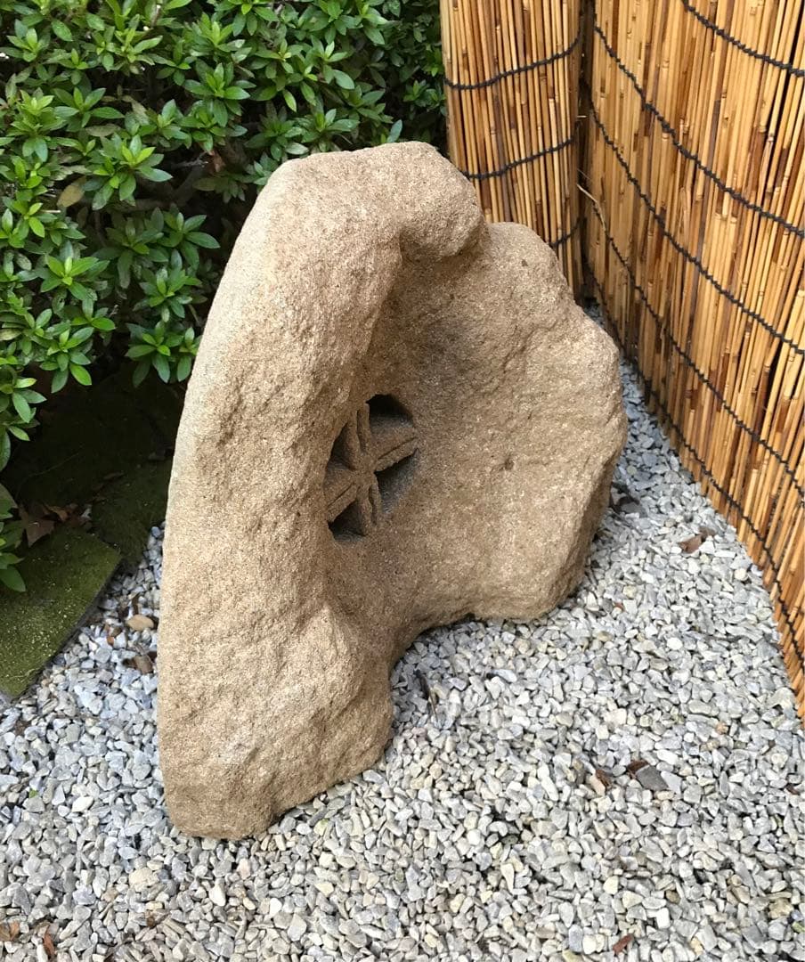 【天然石・自然型石灯篭・置灯篭】庭石オブジェ箱庭飾り石日本庭園テラス造園天然石