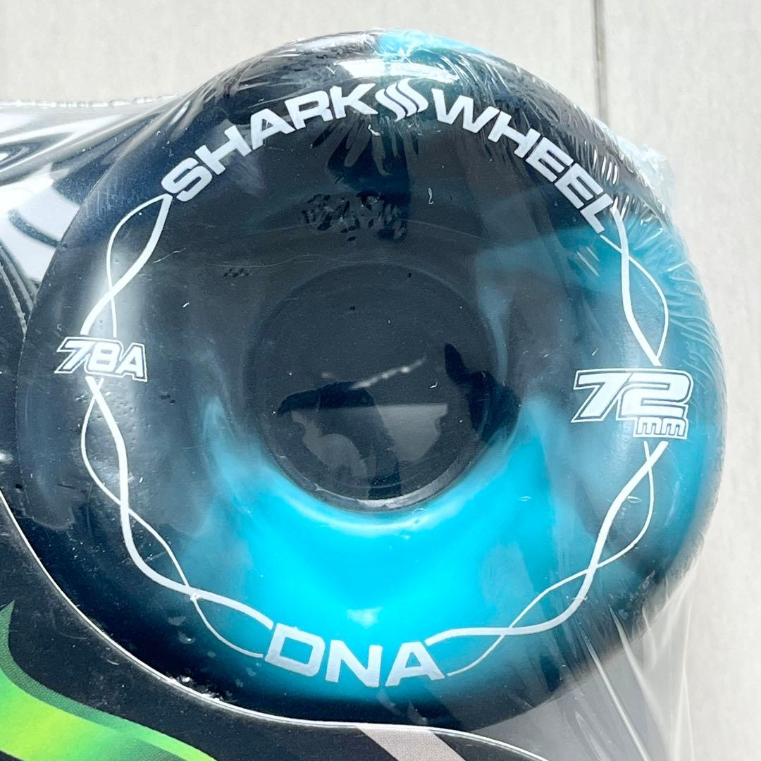 03☆新品☆ シャークウィール 72mm 78a ブラック/ブルー スワール