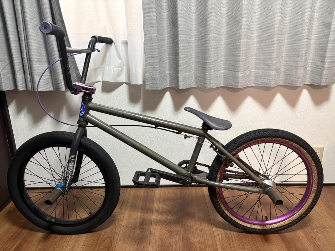 BMX 20インチ HOFFMAN BIKES LOYALTY6 カスタム