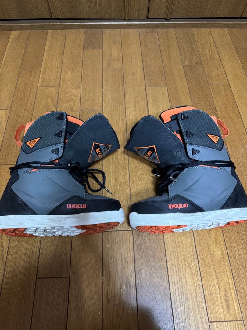 【アキラ】THIRTYTWO LASHED 27cm