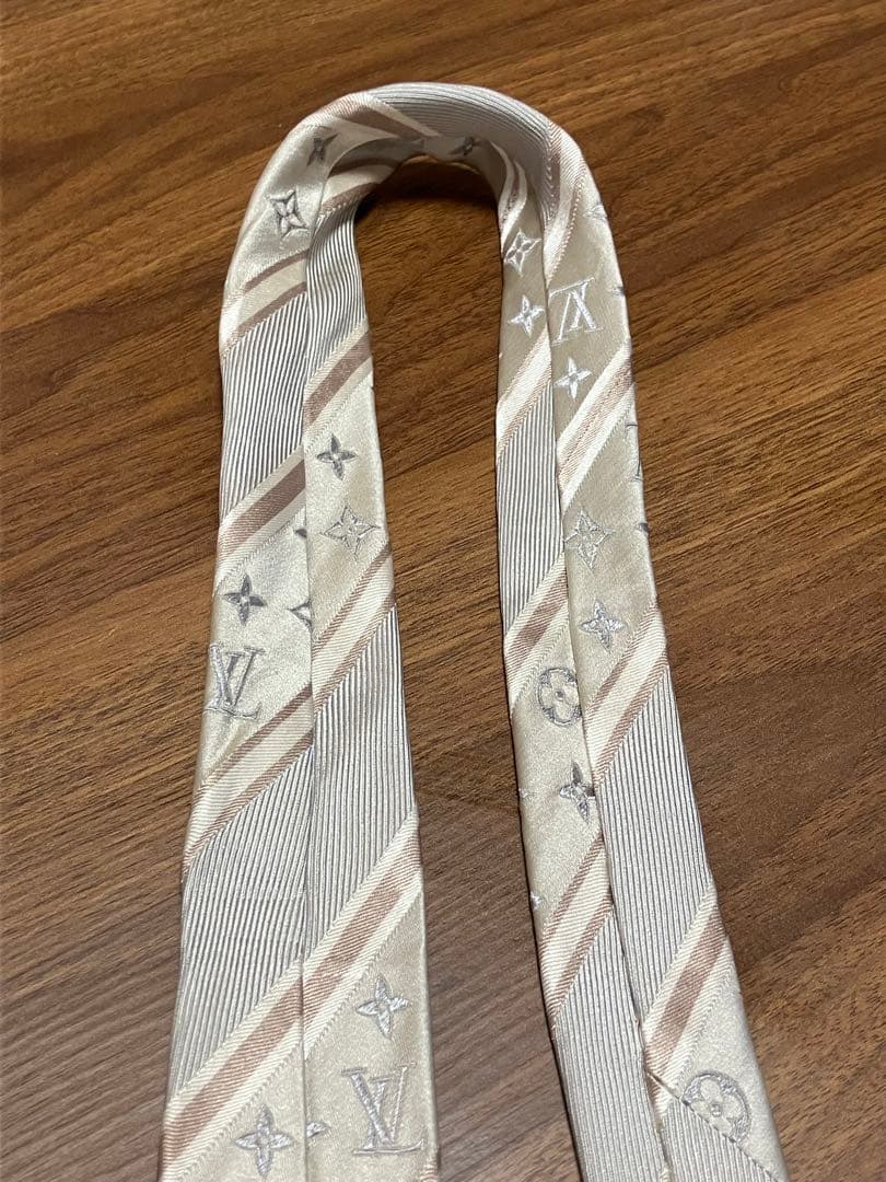 LOUIS VUITTON シルク ネクタイ ベージュ