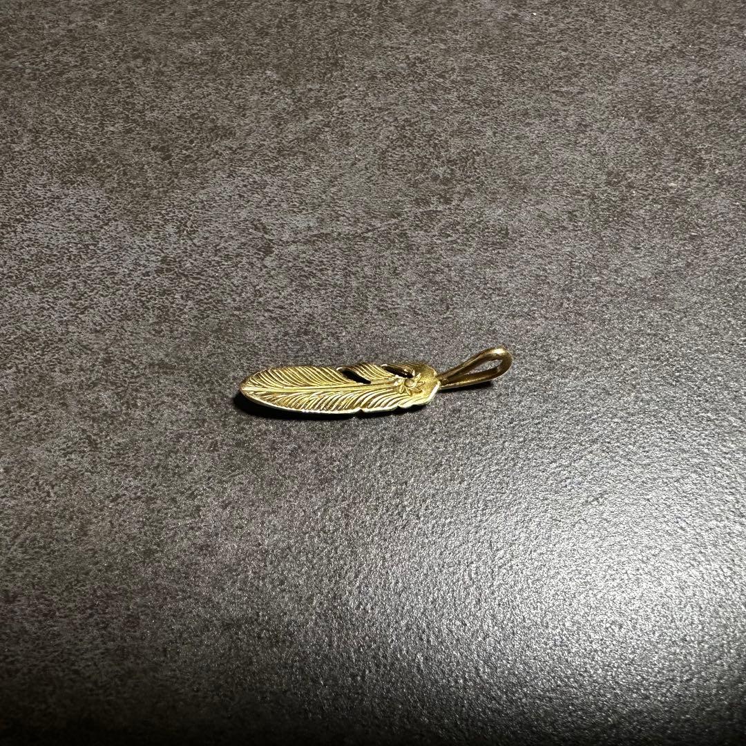 THE BINGO BROTHERS 18kフェザーペンダント（小）右割れ