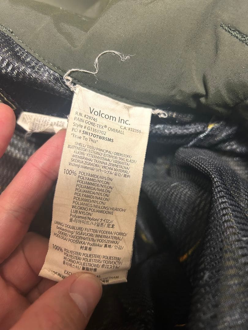 ポ*コ様 VOLCOM スノーボード 上下 GORE-TEX TAKAHARU