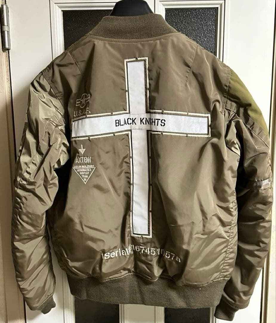 AVIREX MA-1 BLACK KNIGHTS Lサイズ　カーキ