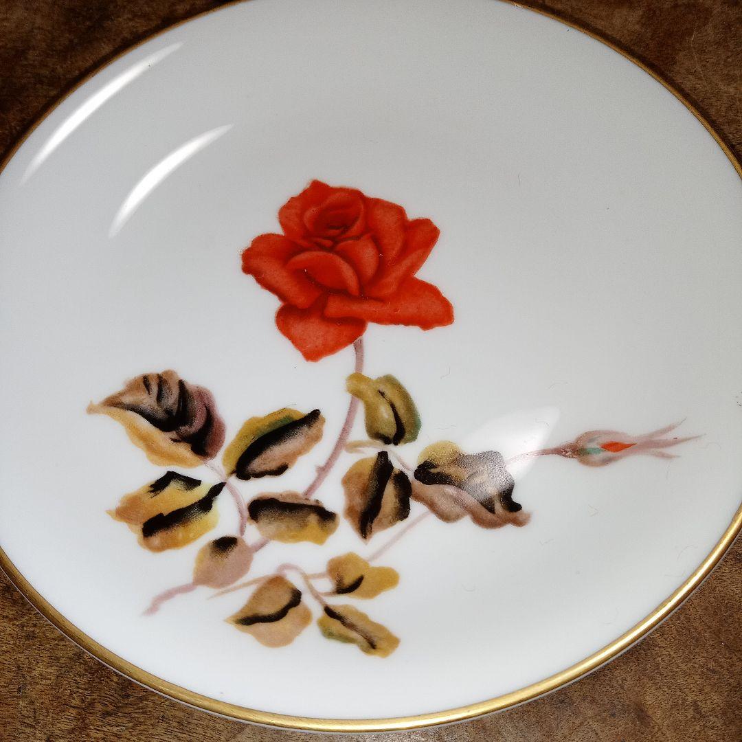 則武　井上武の赤いバラの陶磁器食器セット 6枚