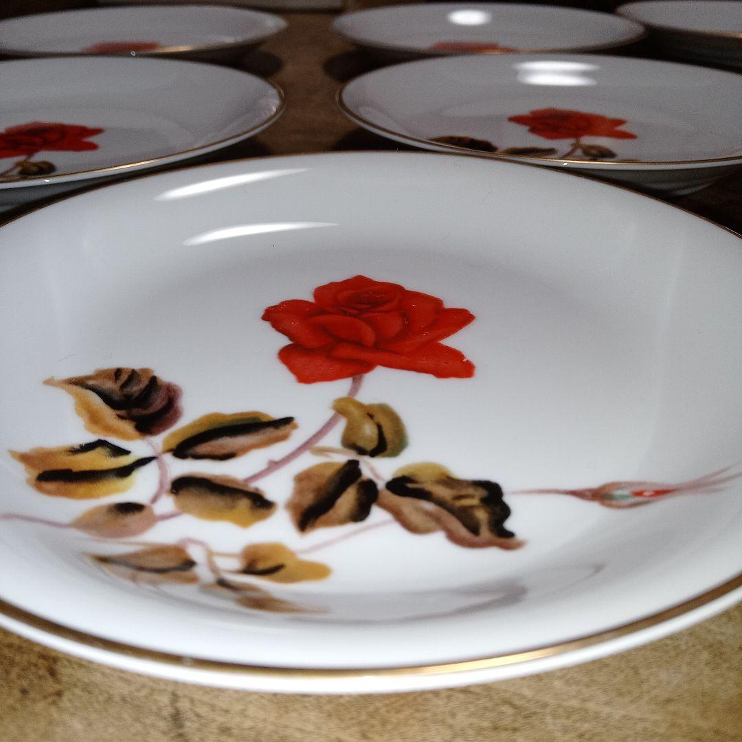 則武　井上武の赤いバラの陶磁器食器セット 6枚