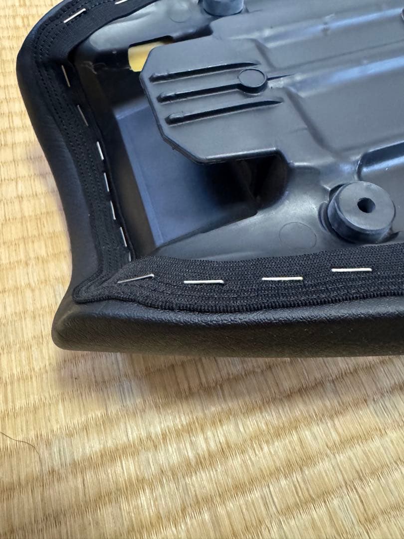 トライアンフボンネビルT120純正オプション　ローツインシート　A2302628