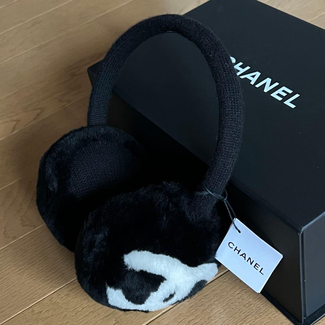 CHANEL 耳あて イヤーマフ 黒 白 ココマーク ファー