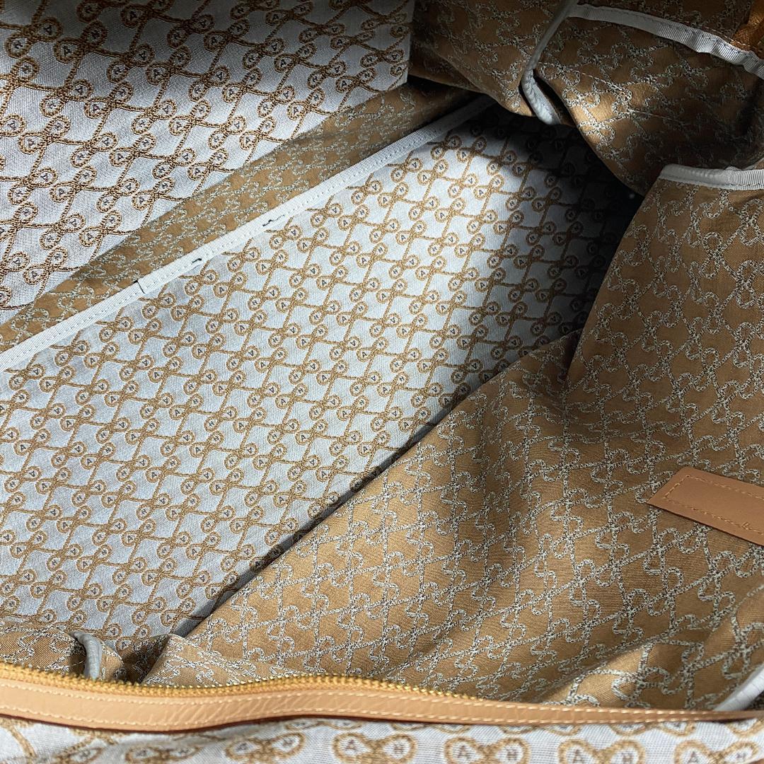 【美品】アニヤハインドマーチ リボン柄 ボストンバッグ 旅行カバン 総柄