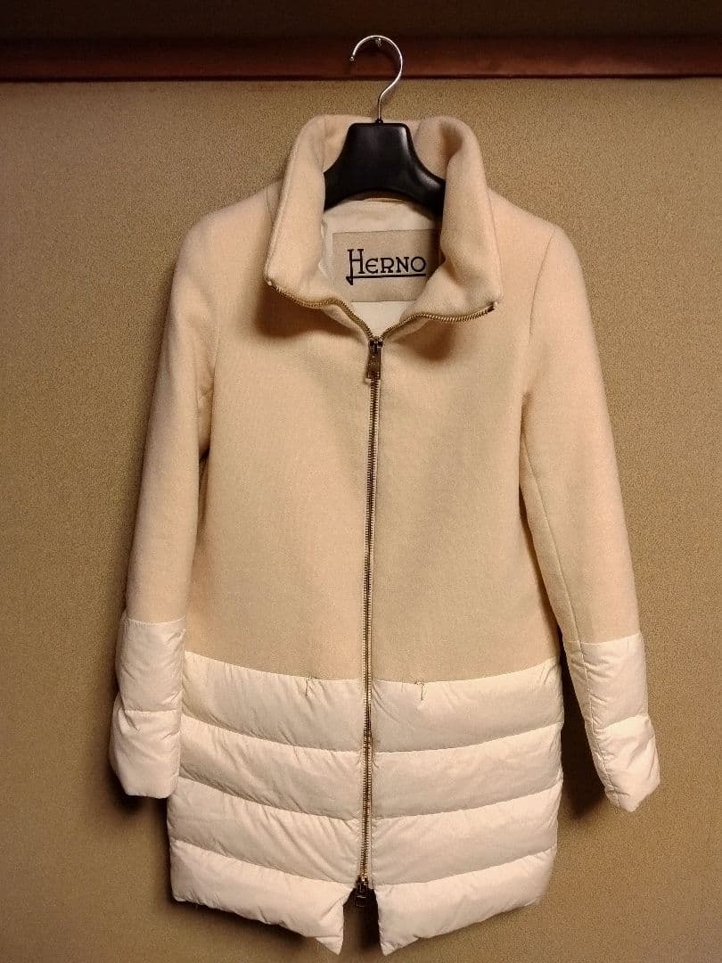 【美品】ヘルノ Herno 定番 異素材切り替えダウンコート 38