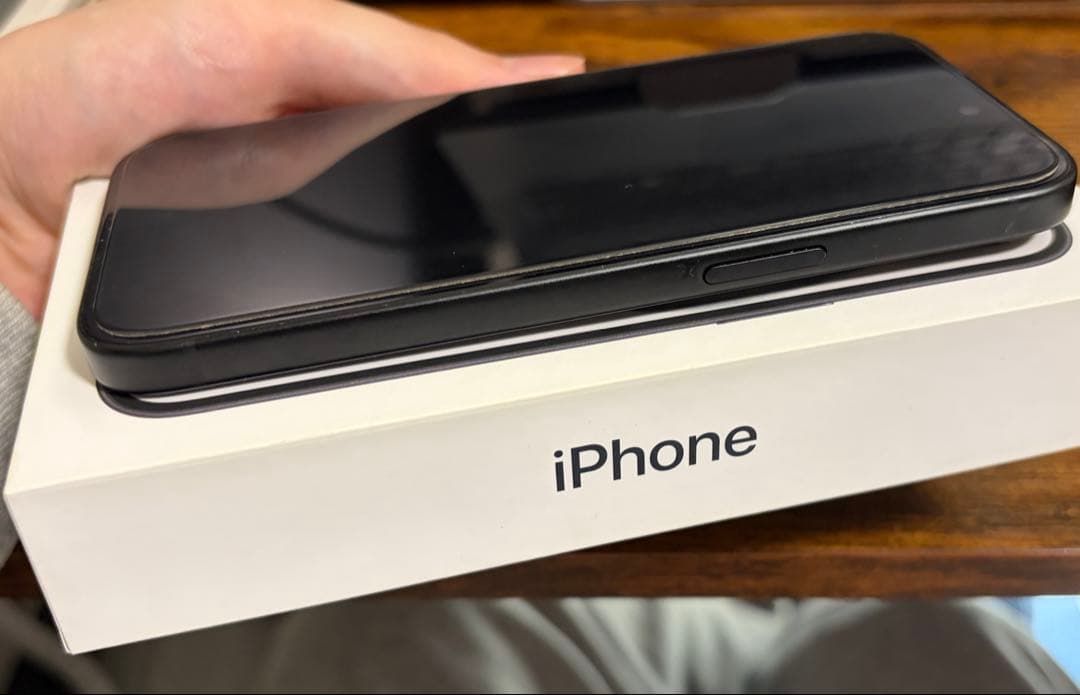 【値下済】iPhone 15ブラック 128GB 本体 SIMフリー 箱付き