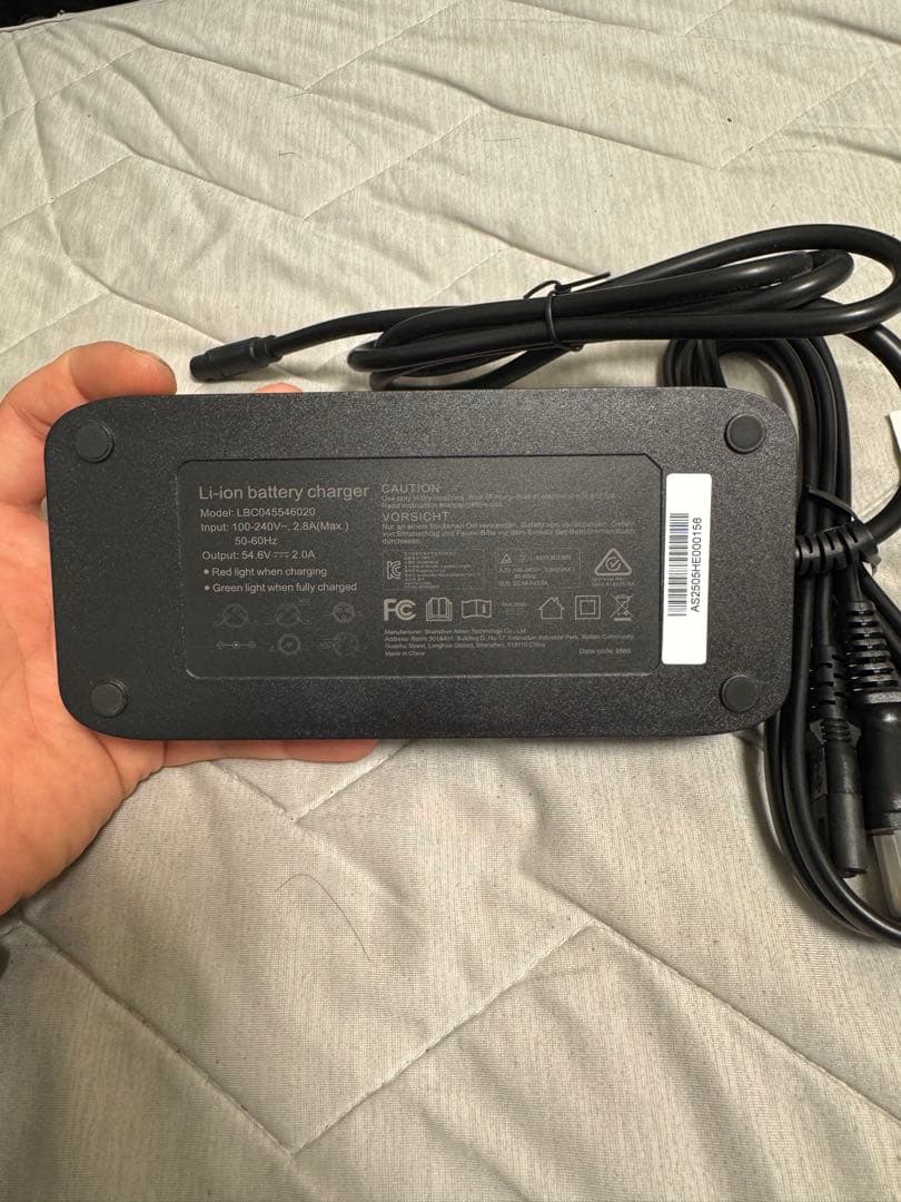 MATE X 純正 充電器 54.6V 2A