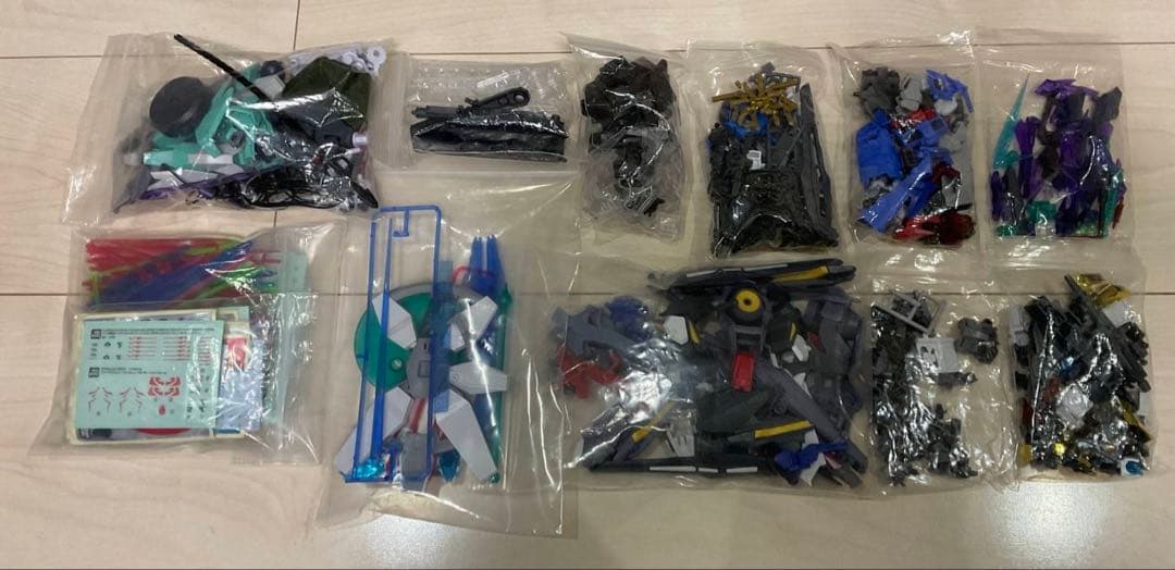 ガンプラ 19体 まとめ売り ジャンク品 その他汎用パーツ付