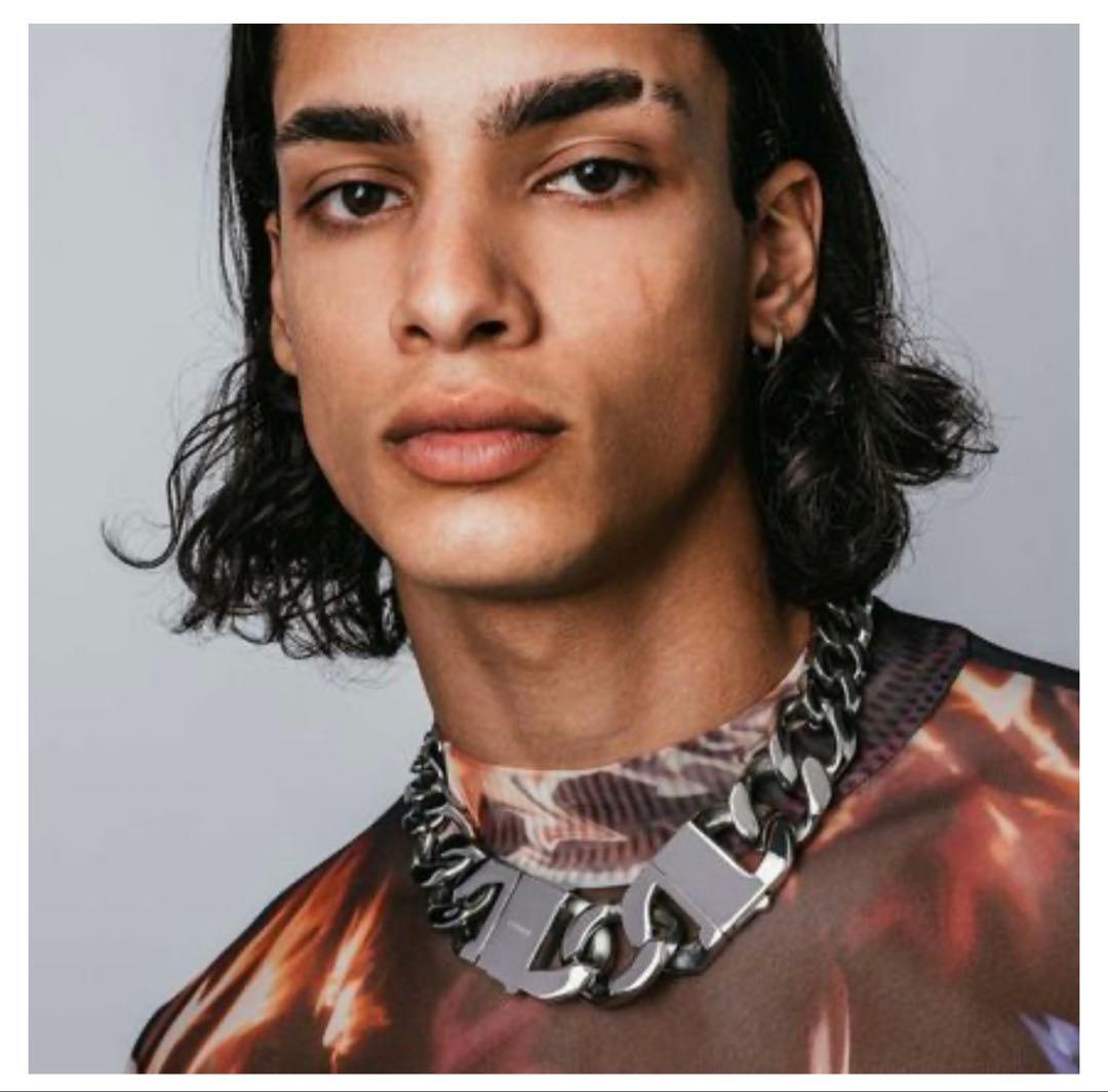 S.R値引き交渉可です！ 専用 2点 Vitaly