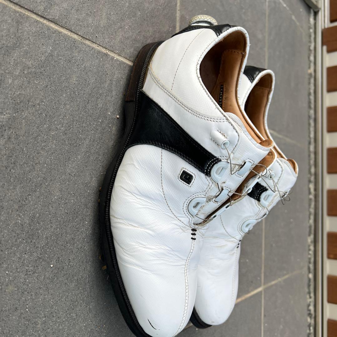 フットジョイアイコン、_ゴルフシューズ ホワイトとブラック レザー　⭐️希少