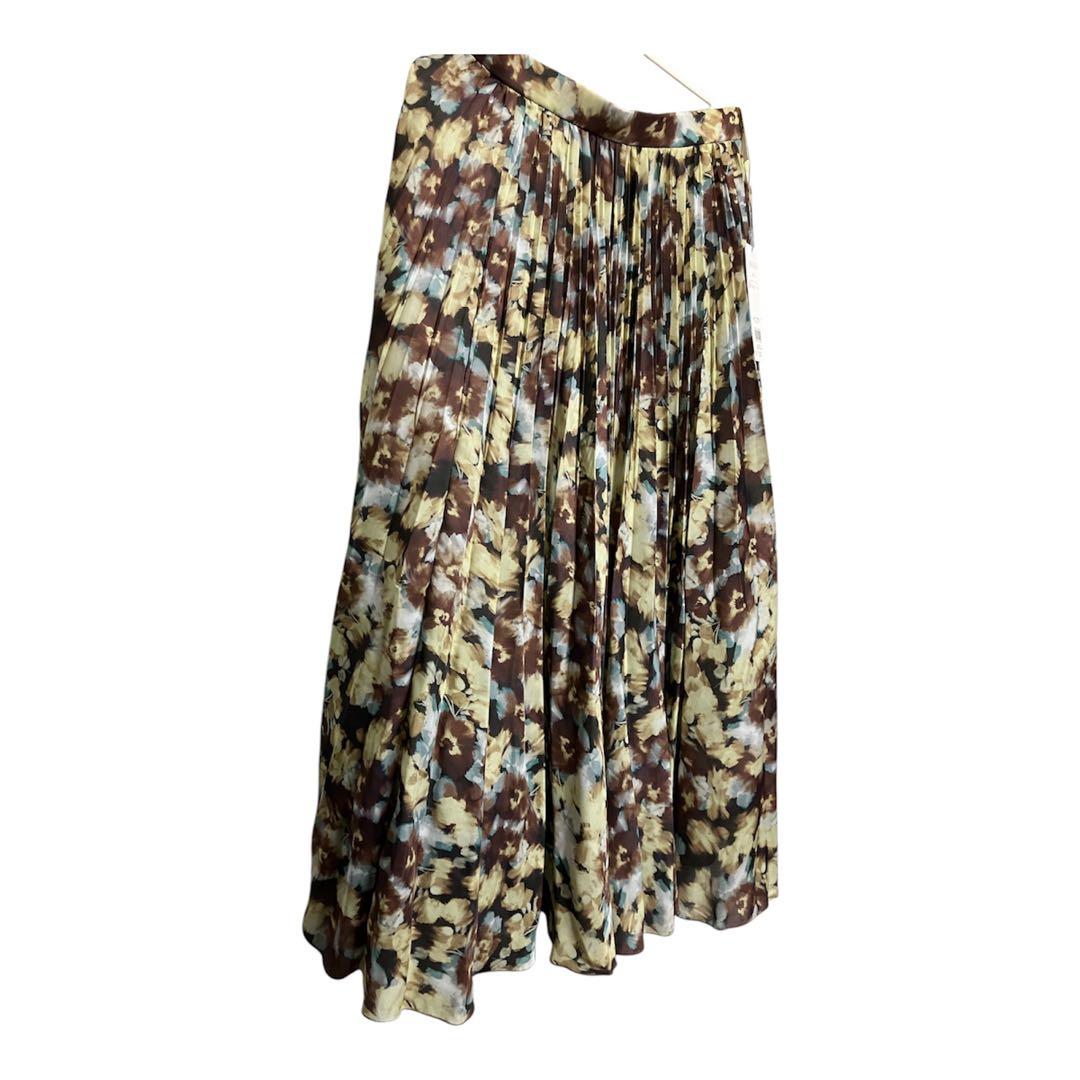 未使用品　タグ付き　EPOCA フィオーレプリント プリーツスカート