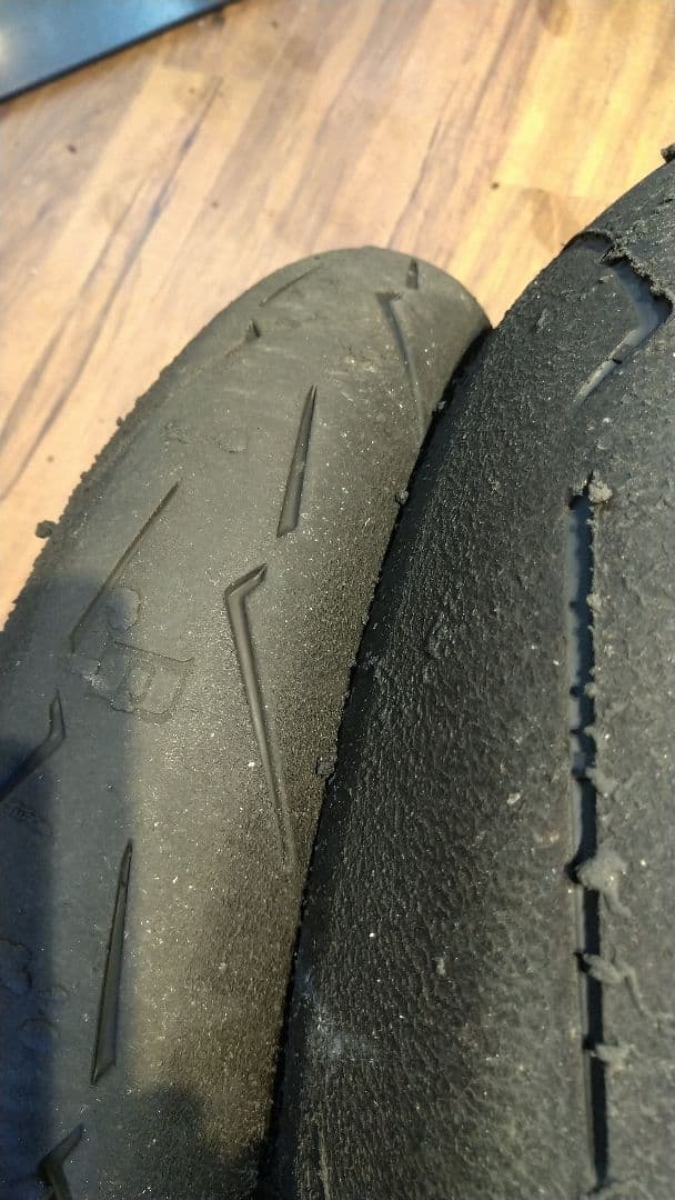 ピレリ スーパーコルサV4SC1