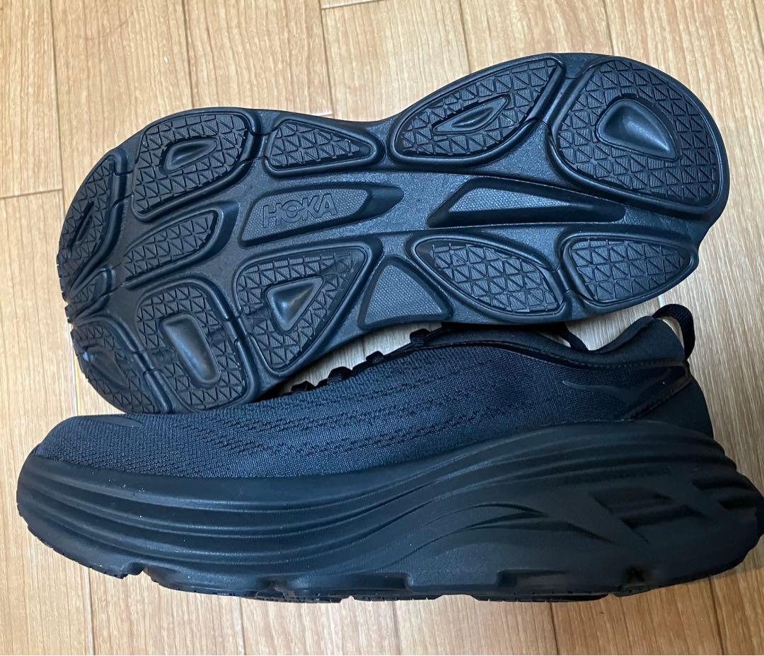 『レッドスネーク』HOKA ブラック ランニングシューズ