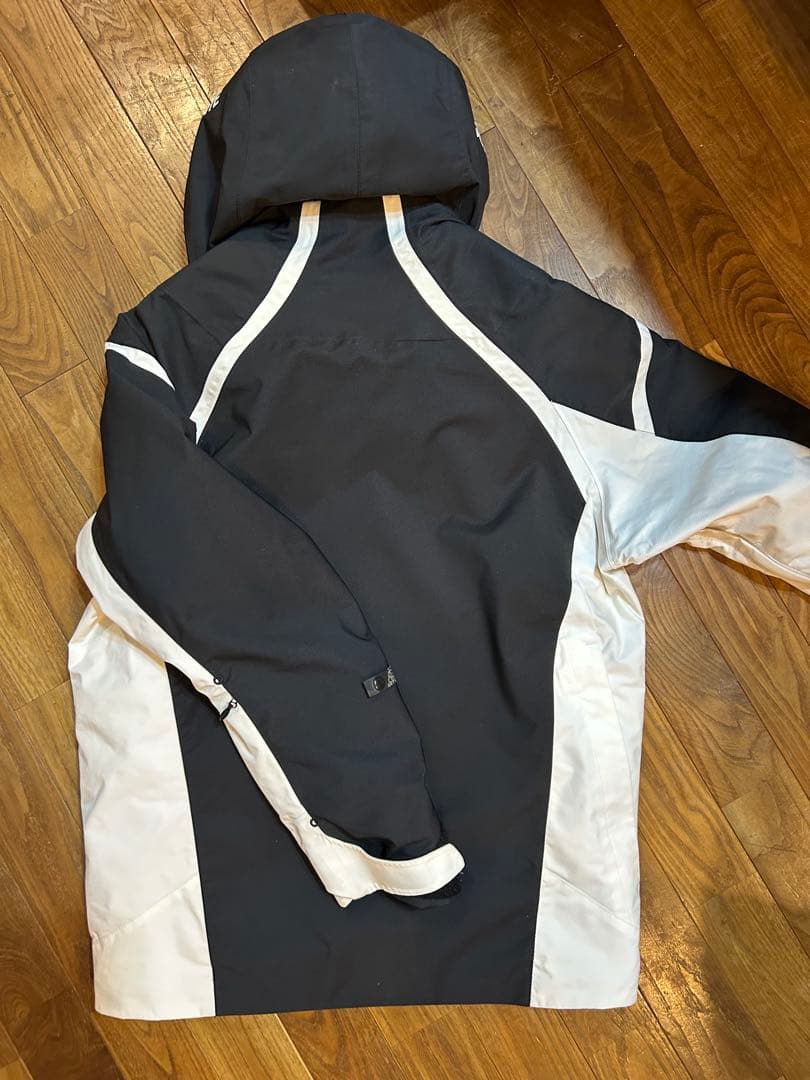 DESCENTEスキーウェア 黒白/赤 レディース上Sサイズ/下Mサイズ