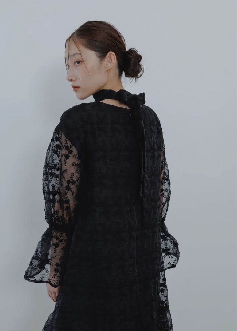 YOURMLE ブラックレースフレアスリーブワンピース