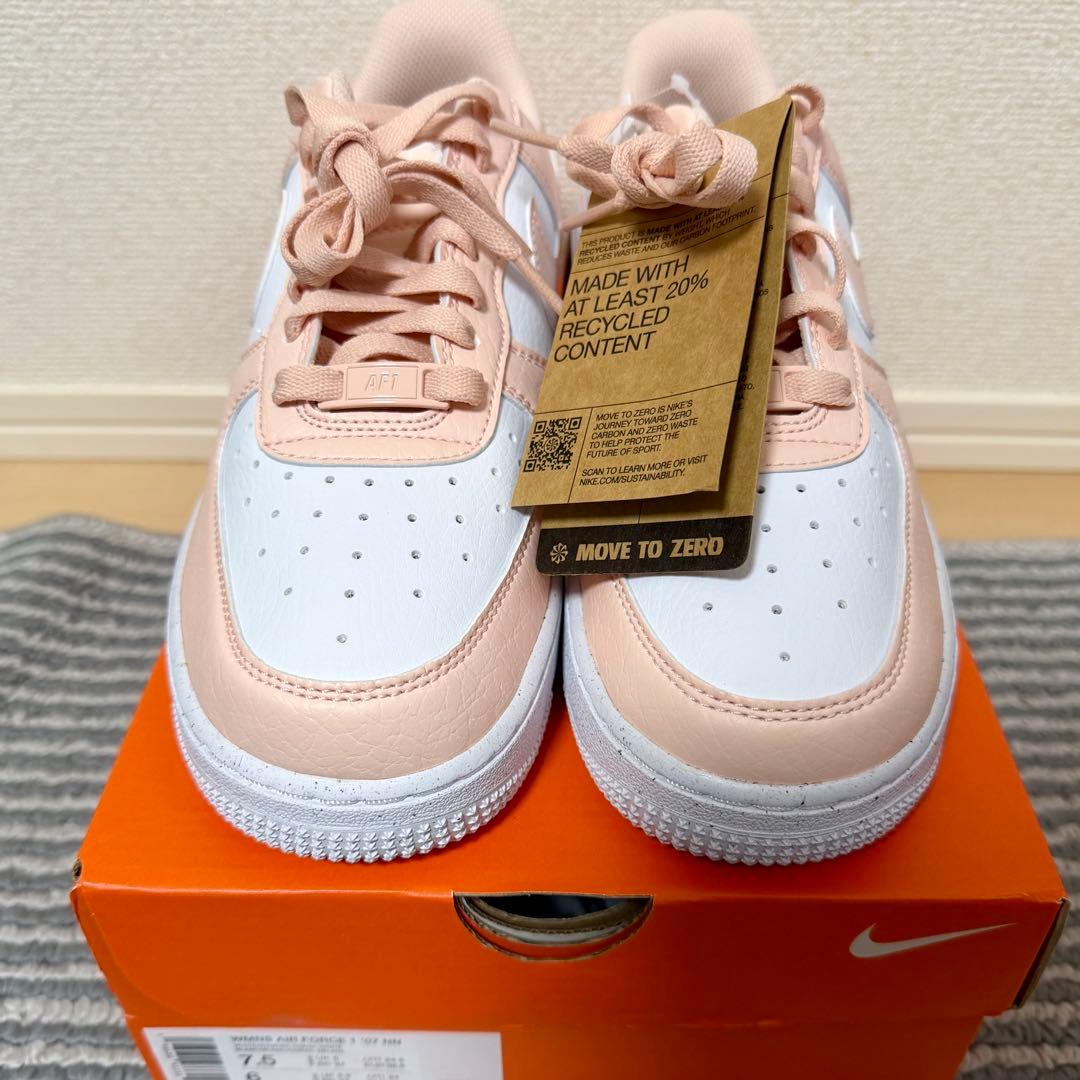 【新品】ナイキ スニーカー エアフォース1 DV3808-111 24.5cm