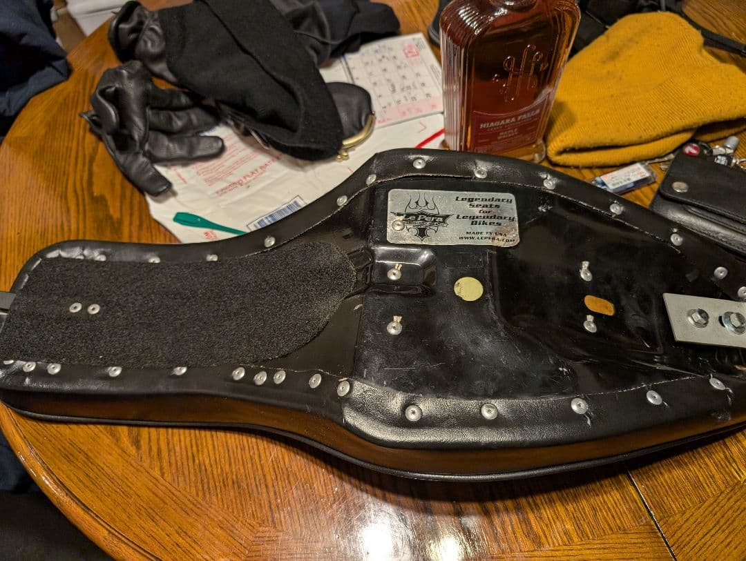 Lapera コブラシート　アイアンショベル　ショベルヘッド　ハーレー