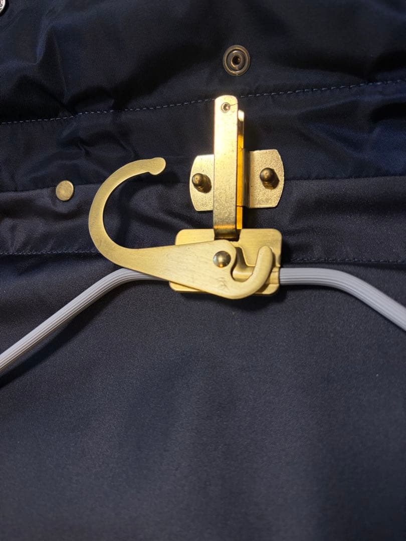 メルカリ市割中！フェリージ Felisi ナイロン ガーメントバッグ