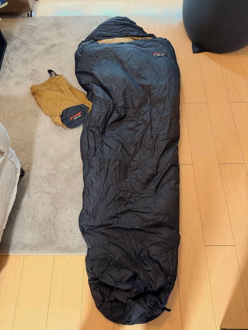 NANGA75 フード付き寝袋