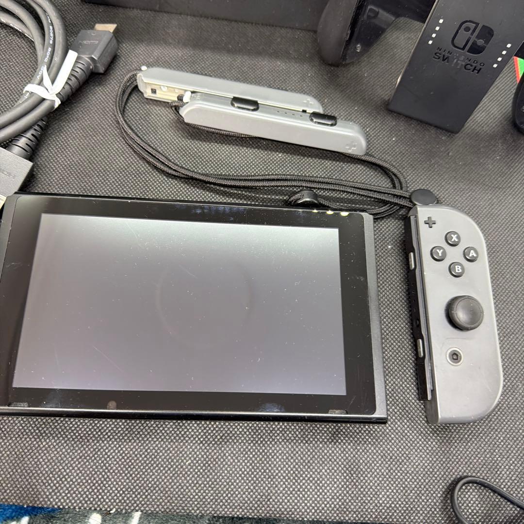 Nintendo Switch 本体 + 付属品