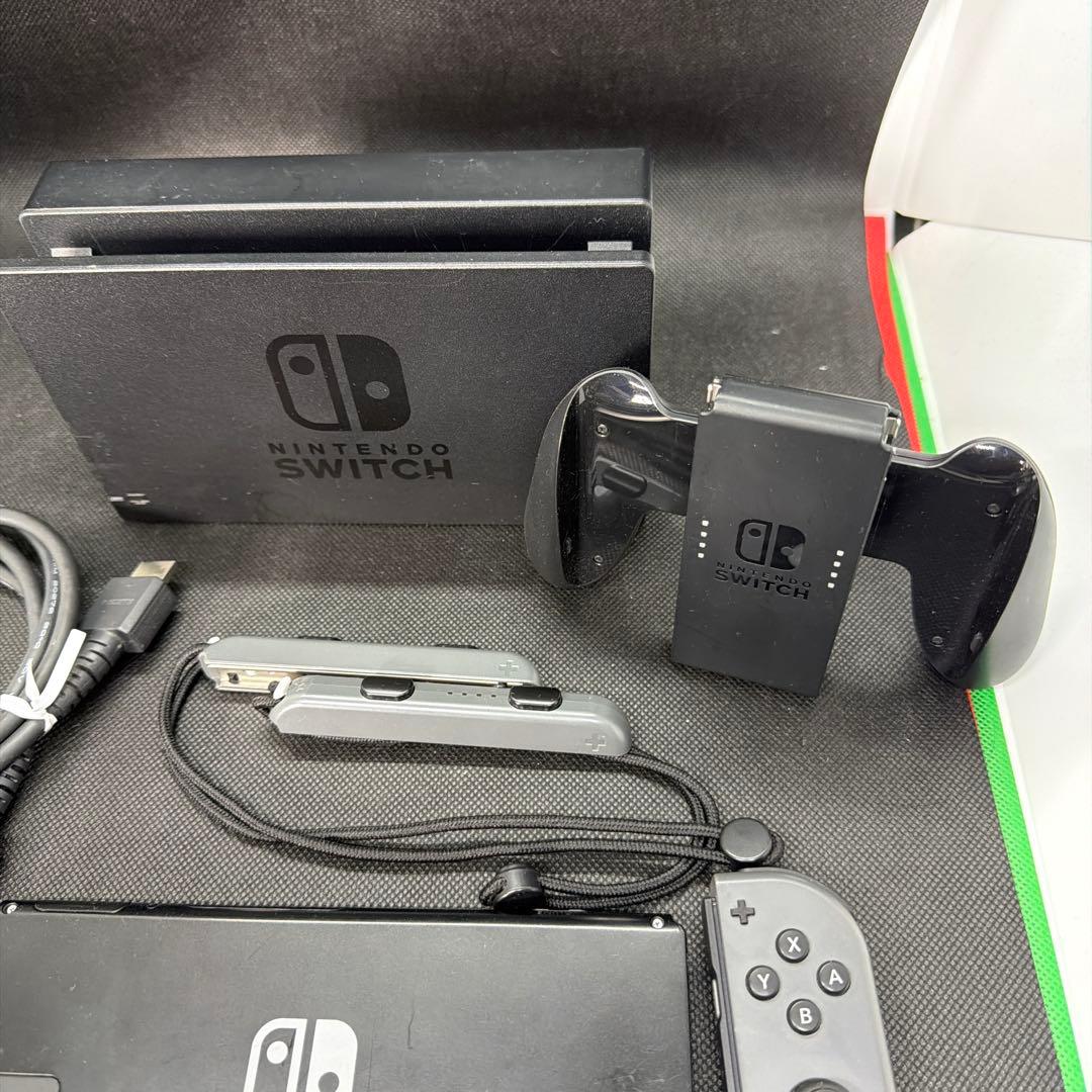 Nintendo Switch 本体 + 付属品